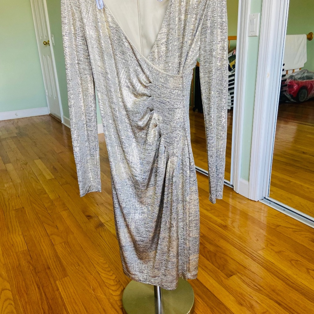 Gorgeous Sequin Calvin Klein bodycon dress (Size 4, $100)